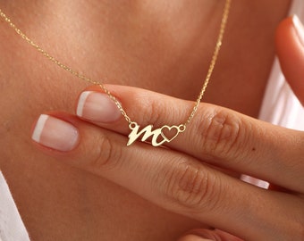 Gepersonaliseerde eerste hart hanger naam ketting, minimalistische brief ketting, aangepaste brief ketting, cadeau voor haar, cadeau voor mama, kerstcadeau