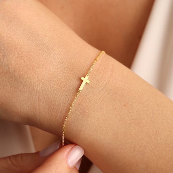 Sterling Silver Tiny Cross Bracelet, Cross Jewelry, Religious Bracelet, Tiny Cross Bracelet, Dainty Cross Jewelry, Christmas Gifts for Women