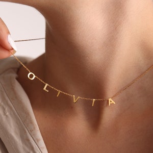 Collier de lettres personnalisé, collier initial, collier de nom personnalisé, collier de lettres espacées, bijoux de nom personnalisés, cadeau pour elle, vote image 1