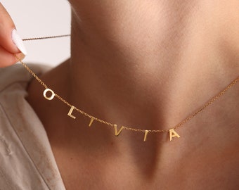 Collier de lettres personnalisé, collier initial, collier de nom personnalisé, collier de lettres espacées, bijoux de nom personnalisés, cadeau pour elle, vote