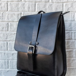 Black leather backpack men, Large laptop rucksack for women, Women&#39;s Stylish Minimalist leather backpack purse, Best Gift for Women or Men