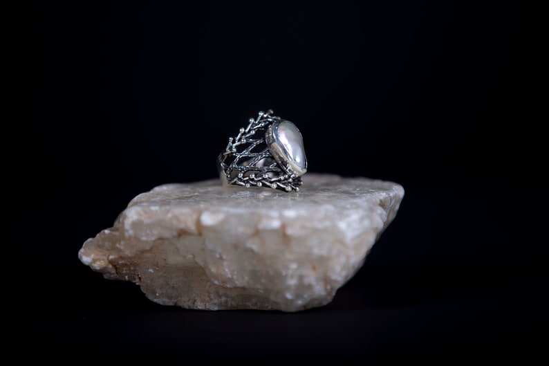 authentic style handmade mother of pearl Precious stone ring silver Unique naturel stone