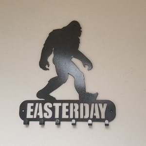 Metal Bigfoot / Sasquatch metal key rack, Sasquatch wall hook, Bigfoot silhouette key holder