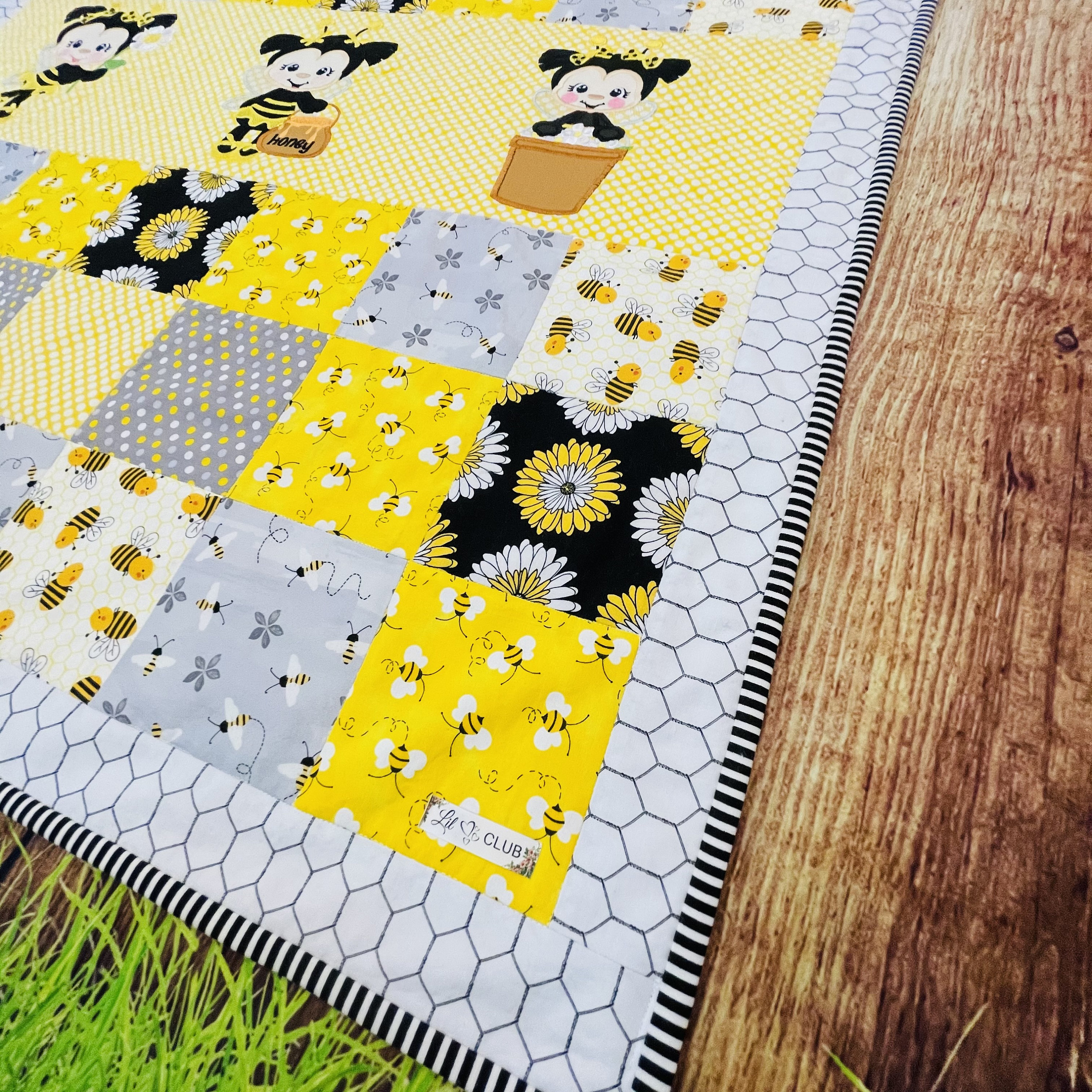 Handmade baby bee quilt toddler quilt cute bumble bee quilt Etsy