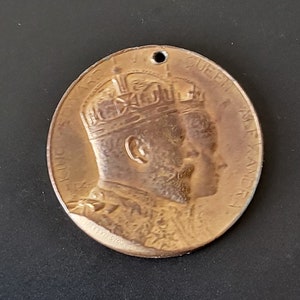 King Edward VII Commemorative 1902 Coronation Celebration Medal - E. Fuchs Design - 3.9 Cm Diameter