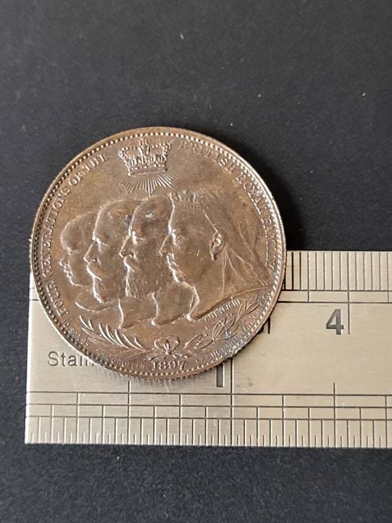 ヴィクトリア女王 1897 年 60 周年記念 ロイヤル ダイヤモンド