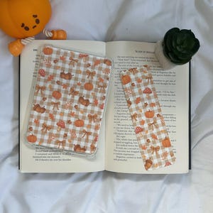 Autumn Mix and Bows |  Kindle Insert | Autumn Series | Fall Forest | Picnic Pattern | Cozy Reads