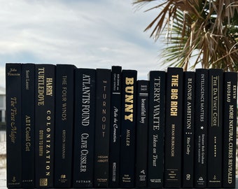 ブラック＆ゴールドブックス：装飾的な本棚の装飾 - 写真証拠