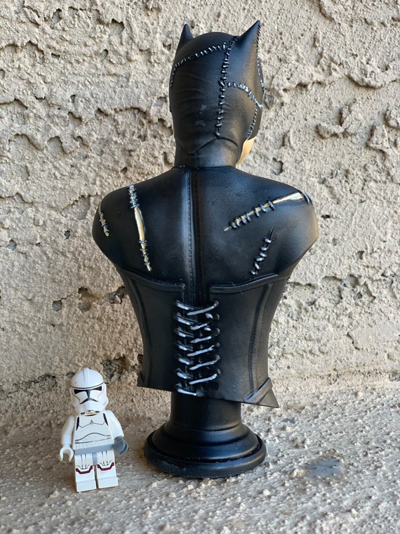 ★ CATWOMAN MOVIE MINI-BUST She's Fantastic: DC Collectibles Dark Knight Rises CATWOMAN