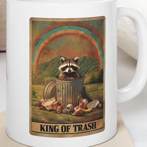Caneca de cerâmica com tarô do Rei do Lixo, xícara de café de 325 ml, presente engraçado para amantes de animais, caneca de chá inovadora, decoração de cozinha exclusiva, carta de tarô com humor
