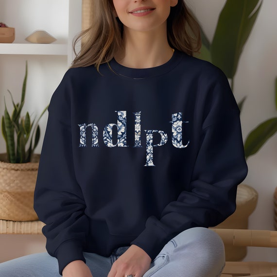 NDLPT  Needlepoint Blue Toile Floral Sweatshirt Comfort Colors T-shirt Needlepoint fans Gildan Sweater
