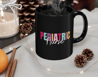 Infirmière pédiatrique 11oz tasse noire