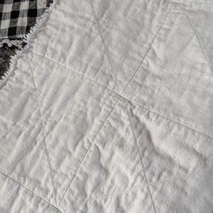 Farmhouse Style Black and White Rag Quilt - Etsy