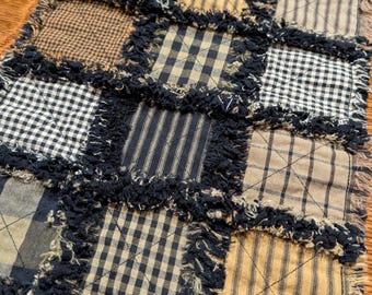 Homespun Plaid Table Runner:  Country Decor