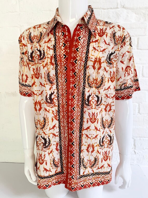 1970's Cotton Batik Short Sleeve Shirt .. Size L- XL 1970's Cotton Batik Short Sleeve Shirt .. Size L- XL