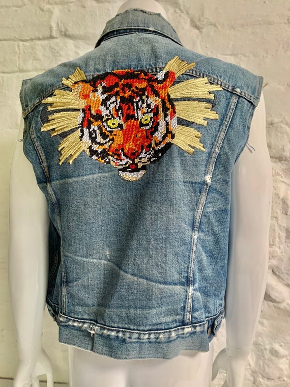 1970s Levis Denim Waistcoat with 'Upscaled' Tiger… - image 6