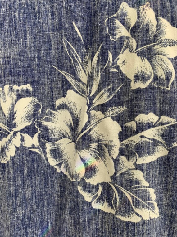 1980's Denim Blue Reverse Hibiscus Print Hawaiian… - image 7