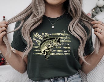 Bass Fishing American Flag Camo T-Shirt – Patriotic Fisherman Shirt, Camouflage USA Flag Tee, Gift for Anglers & Outdoorsmen