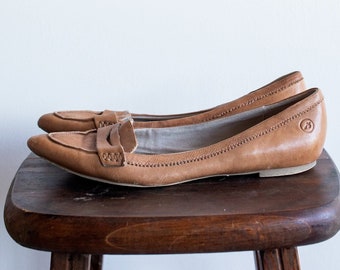 Beige Leather Pointed Flats w7