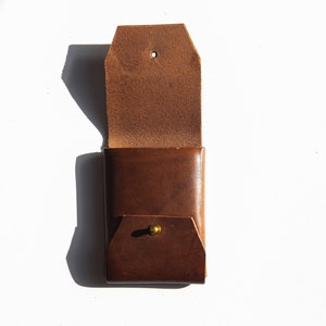 Cartera marrón minimalista sin costuras, tarjetero, cartera de bolsillo frontal, hecha a mano en Inglaterra imagen 4