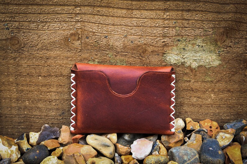 Cartera de cuero marrón de 1 bolsillo, tarjetero, cartera de bolsillo frontal minimalista, hecha a mano en Inglaterra imagen 9