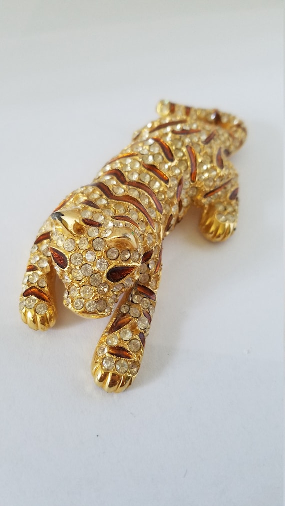 Sardi tiger brooch