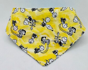 Peanuts & Cartoon Comic Strip Reversible Snap-On Dog Bandana