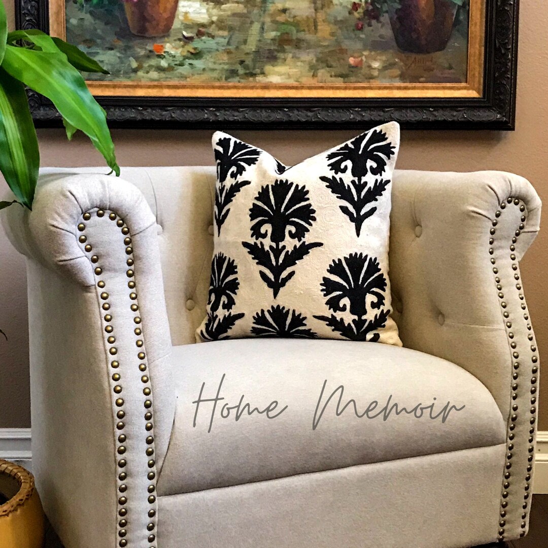 Black & White Decorative Throw Pillow Cover 18x18inch Cushion Cover