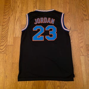 Vintage90s Michael Jordan #23 Space Jam Tune 1996 Throwback Basketball Jersey size XL