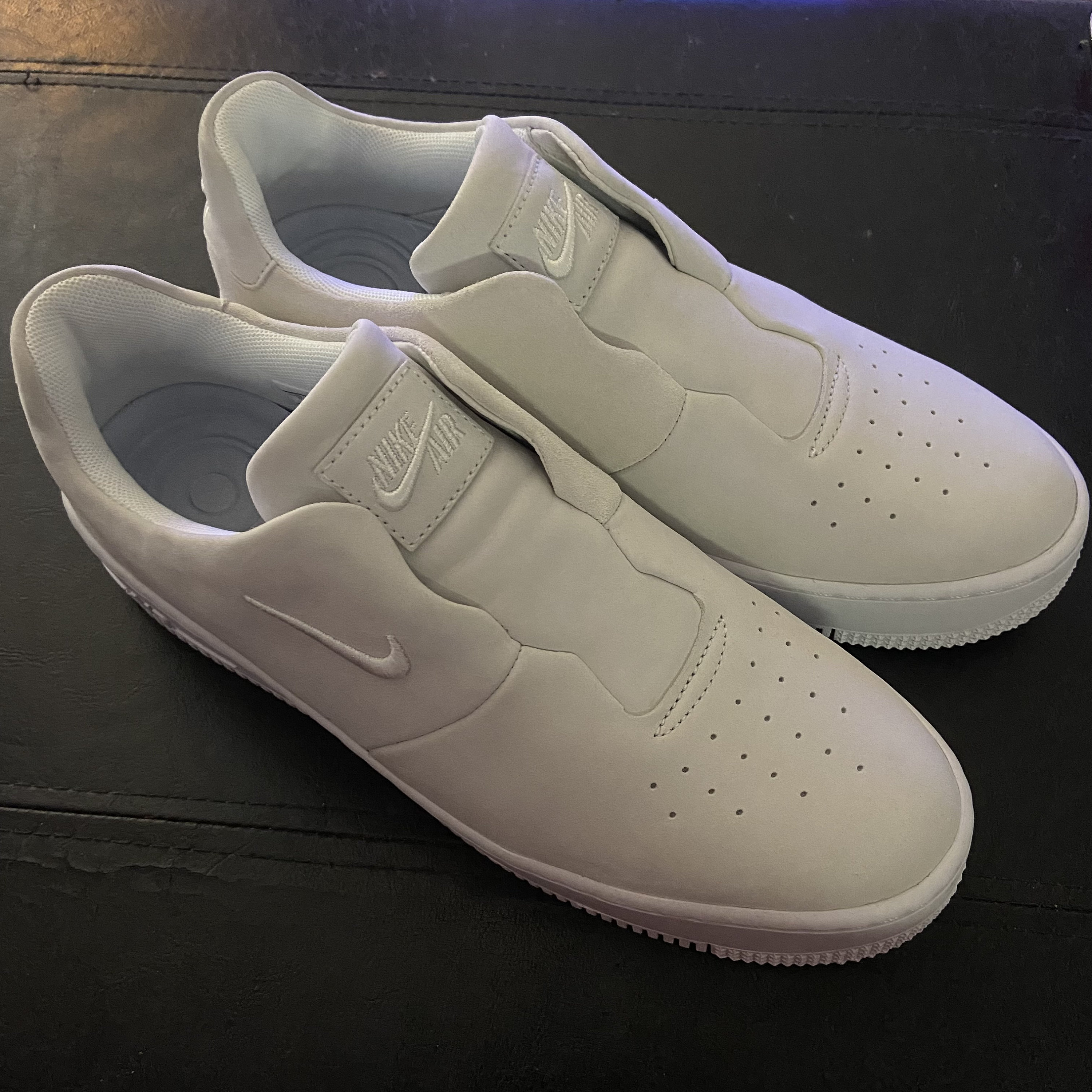 j1 slip on