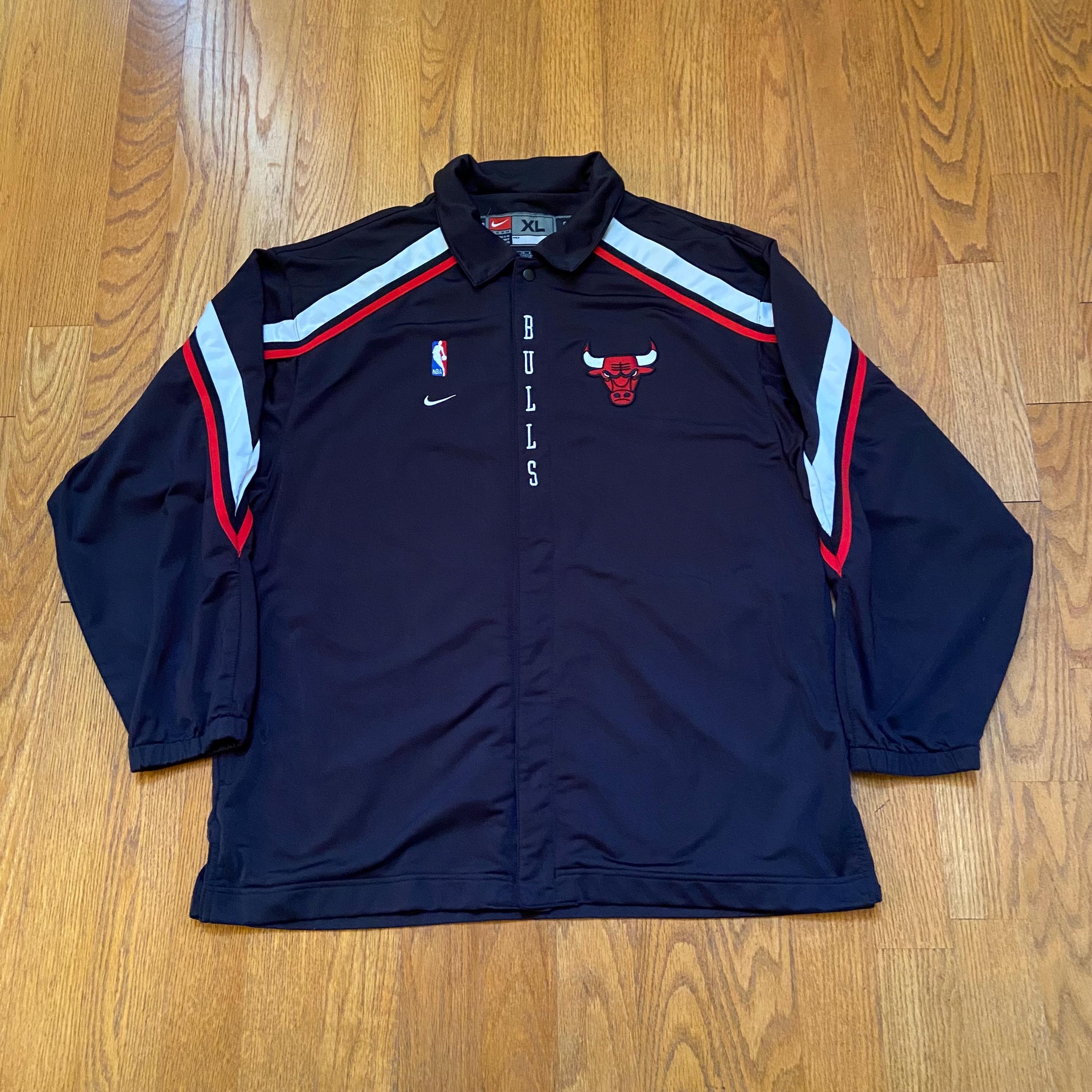 Vintage bulls warm up jacket best sale