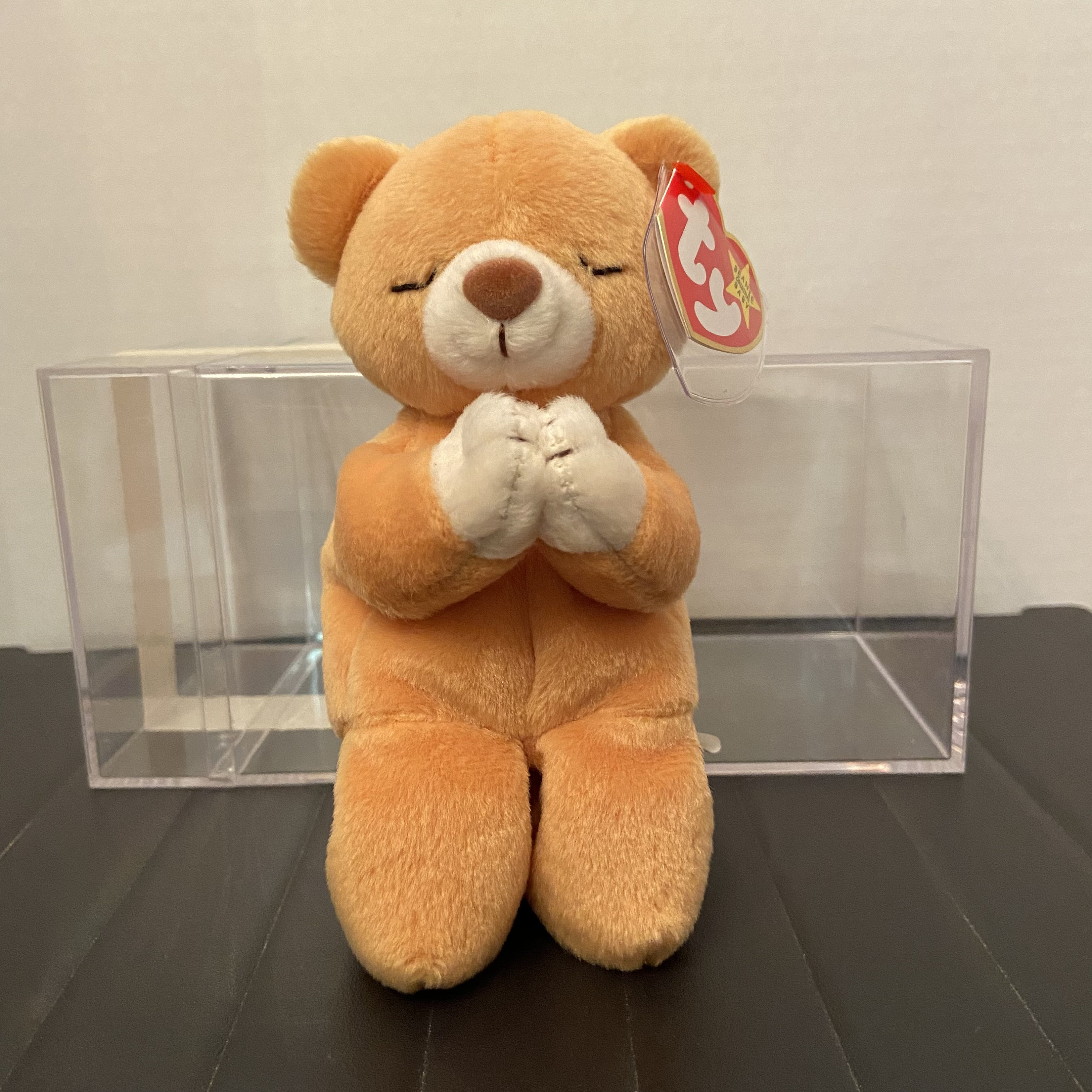 praying teddy