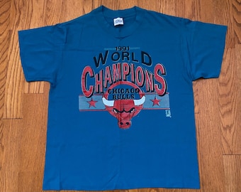 Vintage 90's Chicago Bulls Champions 1996 NBA Finals Basketball T
