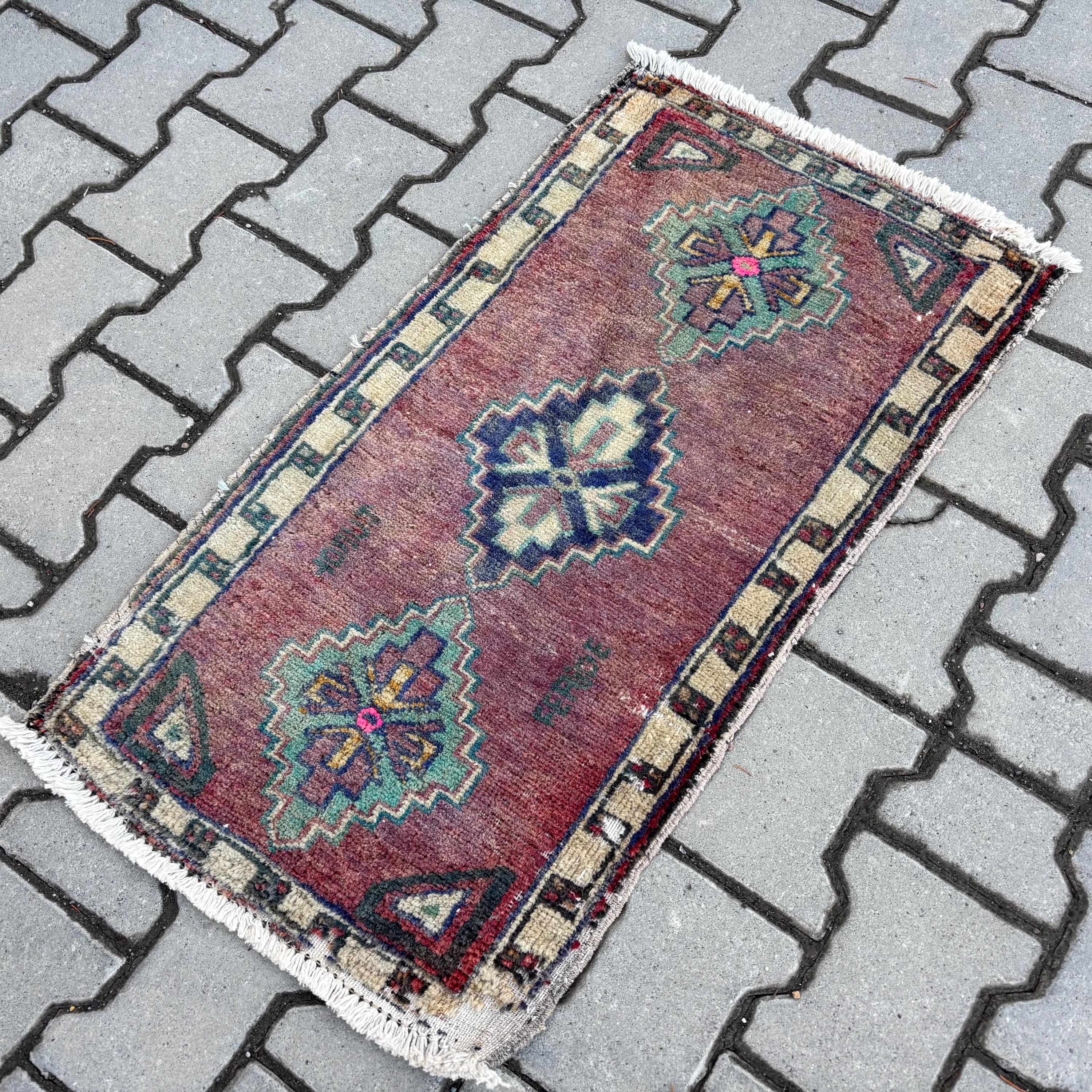Small Turkish Rug, Vintage Doormat Rug, Ethnic Doormat Rug, 1.7x3
