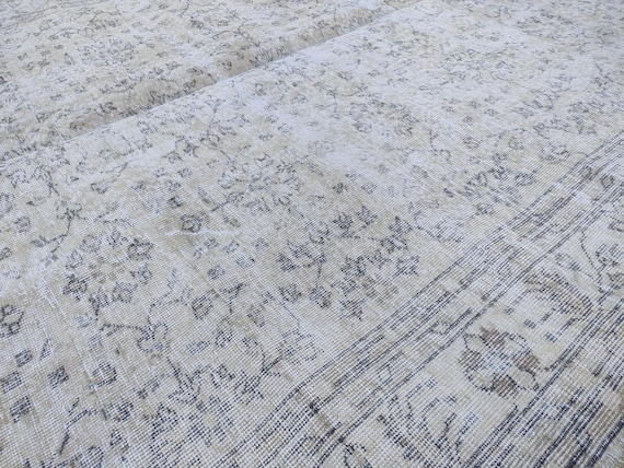 Vintage Oversized Rug, 6.2' x 9.5' Turkish Area Rug, Oushak Rug, Beige and White Rug, Handmade Rug, Large Rug, Floral Rug, Bohemian Rug