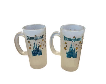 Disneyland Plastic Beer Mug Pair Super 22 USA Mickey Minnie Donald Goofy