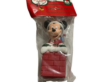 Disney Kurt Adler Santas World Micky Maus als Weihnachtsmann im Schornstein Kunststoff Ornament