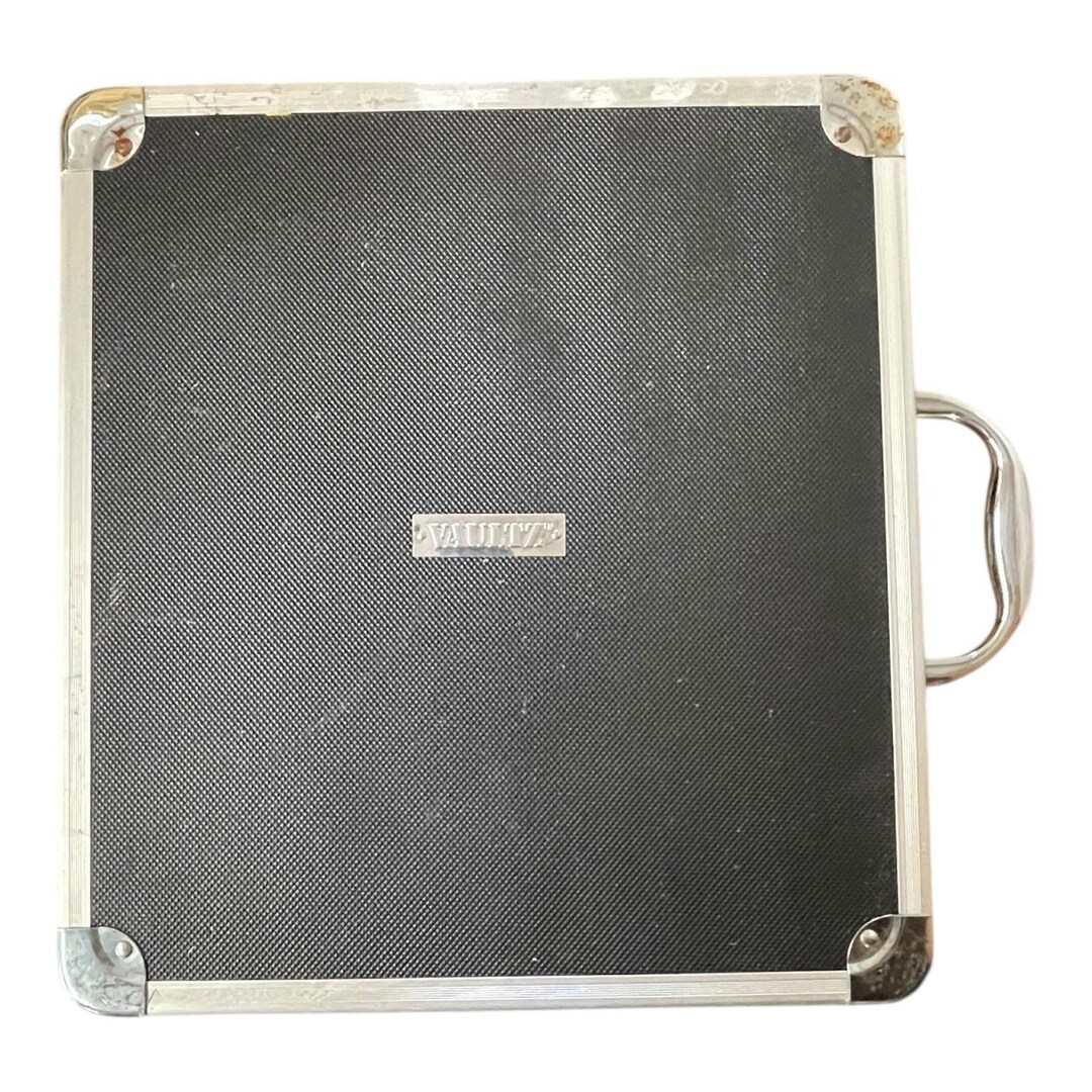 Vaultz Locking 128 CD DVD Storage Case Aluminum Organizer Binder