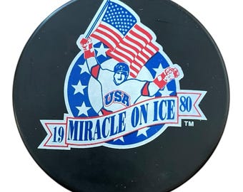 1980 Miracle On Ice USA Player Waving US Flag Olympics Rarer Black Version
