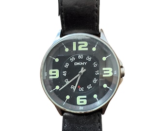 DKNY Men's Quartz Watch Black Dial Silver Tone Case Black Leather Strap B40408