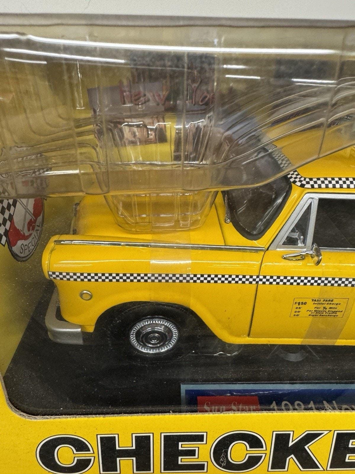 1981 New York Checker Taxi Cab Yellow Sunstar 1/18 Scale