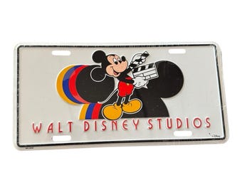 Walt Disney World ナンバープレート　金属　ミッキー　ミニー ウォルト・ディズニー・スタジオ ミッキーマウス ディレクター