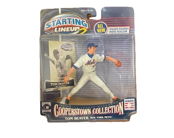 Figura de acción de Tom Seaver de la serie Starting Lineup 2 2001 de la MLB, incluida en el Salón de la Fama de los Mets de Nueva York.