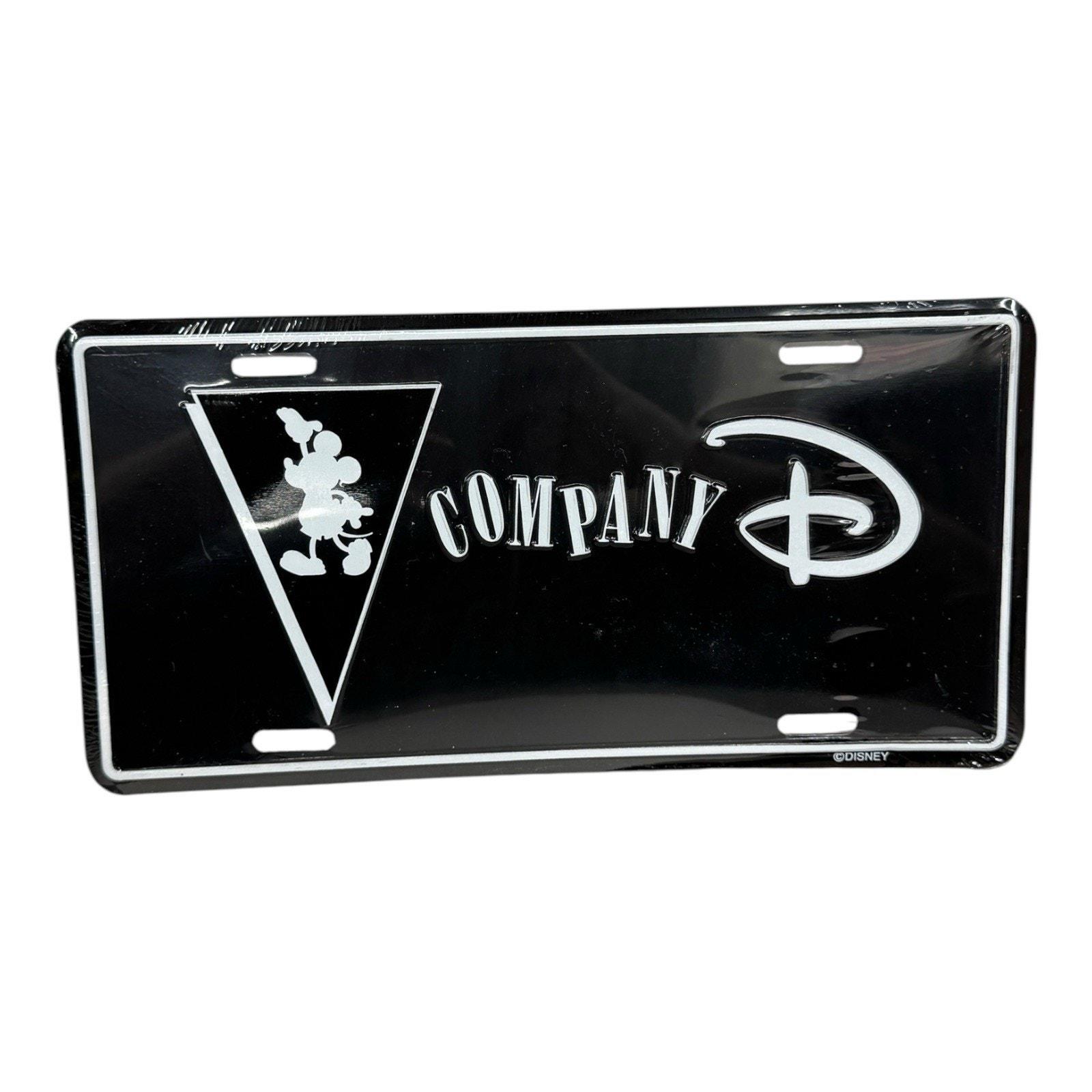 Walt Disney World ナンバープレート　金属　ミッキー　ミニー Walt Disney World Company D Cast Member Exclusive Mickey Metal