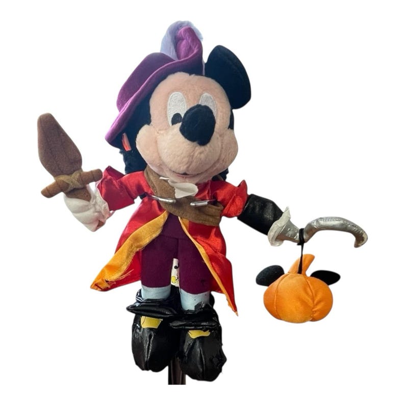 Peluche de 8 pulgadas de Mickey Mouse como el Capitán Garfio de Disney, Halloween 2002 imagen 1