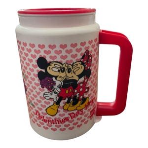 Taza de plástico vintage Disney Whirley de Mickey y Minnie Mouse para el Día de San Valentín de 1990 imagen 1