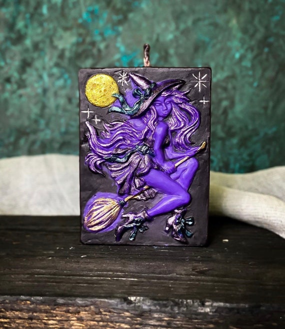 Witch / Bruja Scented Candle