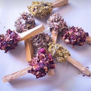 3 pack Palo Santo Beeswax Pop, Palo Santo Pop, Spiritual Wand, Smudging stick, Palo Santo Holder, House Warming Gift