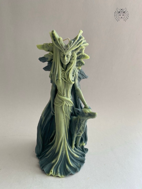 Hecate /  Goddess Candle / Scented Candle / Hecate Statue