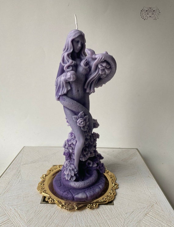 Eve Scented Candle / Eve Statue